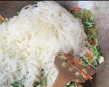Foto langkah ke 4 dari resep Bihun Jagung Goreng.
