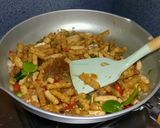 Foto langkah ke 7 dari resep Tumis tempe tahu pedas.