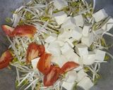 Foto langkah ke 2 dari resep Tumis Tauge Tahu.