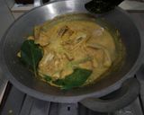 Foto langkah ke 4 dari resep Ayam kuning.