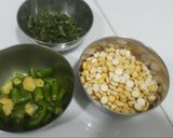 A picture of step 1 of Mumbai style suki bhel.
