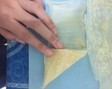 Foto langkah ke 3 dari resep Cheese Samosa (Jeddah's Style) 2 bahan saja w/ stepbystep.