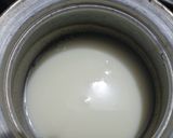 तिरंगा नारियल बर्फी रेसिपी चरण 2 फोटो