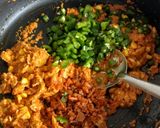 A picture of step 4 of Malaysian chicken fried rice.