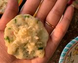 A picture of step 3 of Potato cheese balls.