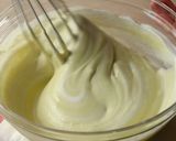 A picture of step 10 of Pandan Cotton Sponge Cake.
