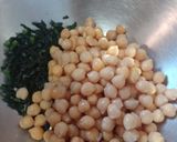 Foto del paso 1 de la receta: Hamburguesas veganas de kale, garbanzo y nuez