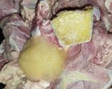 A picture of step 2 of Namkeen Gosht.