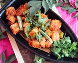 A picture of step 8 of Crispy Arbi masala.