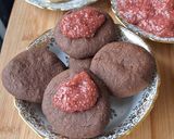 Une image de l'étape 2 de Sablés au chocolat et sa confiture aux fraises 🍓.