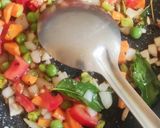 વેજીટેબલ ઉપમા (Vegetable Upma Recipe In Gujarati) રેસીપી સ્ટેપ3ફોટો