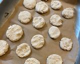 A picture of step 5 of Oat cookie with coconut 🥥 and banana 🍌.