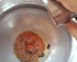 A picture of step 2 of Mushroom peas masala.