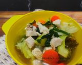 Foto langkah ke 3 dari resep Sop Ayam Brokoli Wortel Kol aka Sop Ceria.