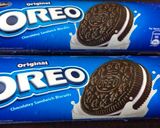 A picture of step 1 of Oreo biscuit Cake.