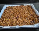 A picture of step 2 of Easy granola for healthy breakfasts.