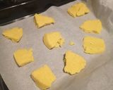 Foto del passaggio 3 della ricetta Polentine di spinaci e cotechino