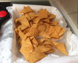 Foto del paso 4 de la receta: Guaca~Nachos 😋😋