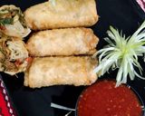A picture of step 7 of Chicken cheese spring roll.