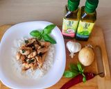Thai jellegű bazsalikomos csirkemell recept fázis 3 fotója