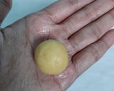 Foto langkah ke 4 dari resep Nutella Cheese Thumbprint Cookies.