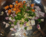 Foto del paso 2 de la receta: Garbanzo compuesto con pollo y salchicha