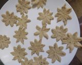 ফুল নিমকি (Flower mathari recipe in Bengali) রেসিপি ধাপ - 5 ছবি