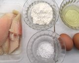 Foto langkah ke 1 dari resep Saengseon Jeon (Korean Pan-Fried Fish).