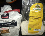 Foto del paso 2 de la receta: Pan de cebolla tierna y ajos secos