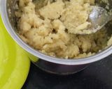 A picture of step 2 of Schezwan Chutney.