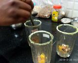 A picture of step 2 of Pista Falooda.
