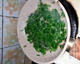 Foto langkah ke 3 dari resep Seblak daun kelor.