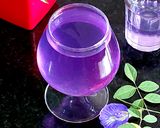 A picture of step 1 of Butterfly Pea Flower Lemonade.