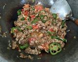 Foto langkah ke 2 dari resep Tumis Pedas Oncom Kacang Panjang.