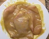 Foto del paso 2 de la receta Pechugas de pollo a la mostaza y miel con boletus y berenjenas a la plancha