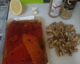 Foto del paso 1 de la receta: Picada de pimiento asado y nueces