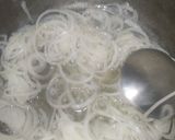 A picture of step 4 of Chicken qorma aloo.