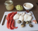 Foto del paso 1 de la receta: Arroz marinero con alcachofas