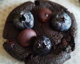 Une image de l'étape 3 de Deep black blueberry cookies.