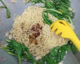 Foto langkah ke 3 dari resep Mie Tok-Tok Spesial Topping Ayam Popcorn.