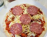 รูปขั้นตอนการทำที่ 3 ของ Pepperoni roasted capsicum chilli flake pizza