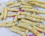 Foto langkah ke 3 dari resep Long Potato Cheese stick.