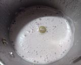 A picture of step 2 of Pomegranate Milk Shake.