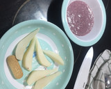 Foto del paso 3 de la receta: Papilla de cerezas y pera con pera BLW 👶🏼🍐🍒🍪