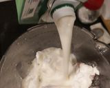 A picture of step 1 of Strawberry Milkshake.