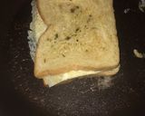 A picture of step 3 of Egg tuna toast.