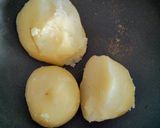 A picture of step 2 of Aloo Baingan Ka Bharta.