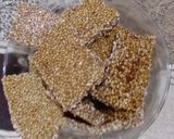 તલ ની ચીકી (Til Chikki Recipe In Gujarati) રેસીપી સ્ટેપ3ફોટો