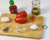 Foto del paso 1 de la receta: Patacones con Salsa de Tomate Picantona para Dipear