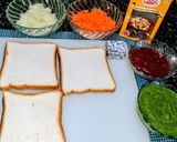 तिरंगा पिनव्हील सैंडविच रेसिपी चरण 2 फोटो